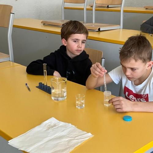 spielende Kinder