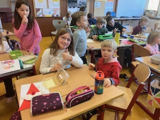 Kindergartenkinder zu Besuch