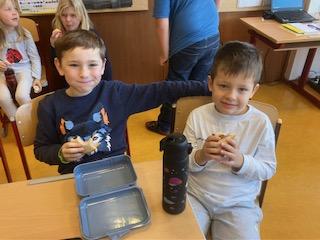 Kindergartenkinder zu Besuch