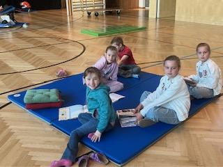 Kinder lesen