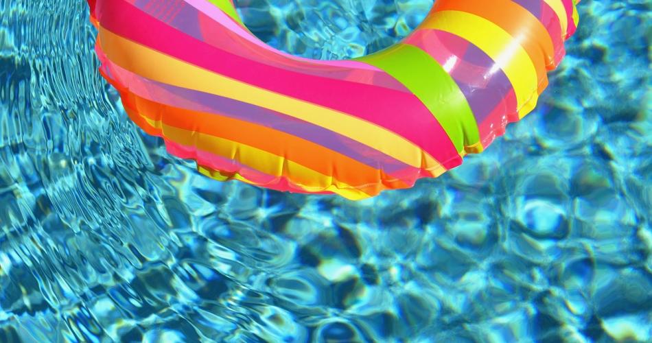 Schwimmreifen im Wasser
