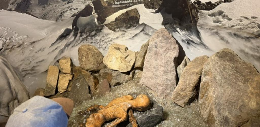 VS Hatting Ötzi